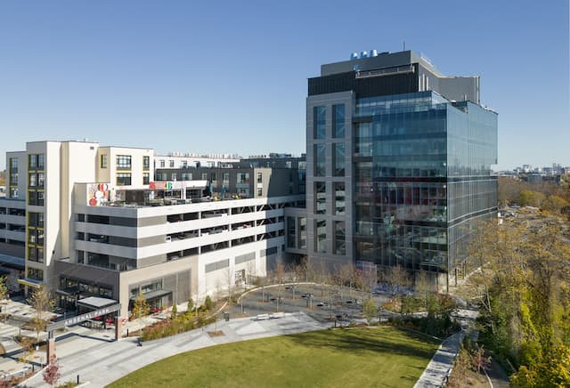 165,600 sf all glass life science nine story tower in the center of Arsenal Yards