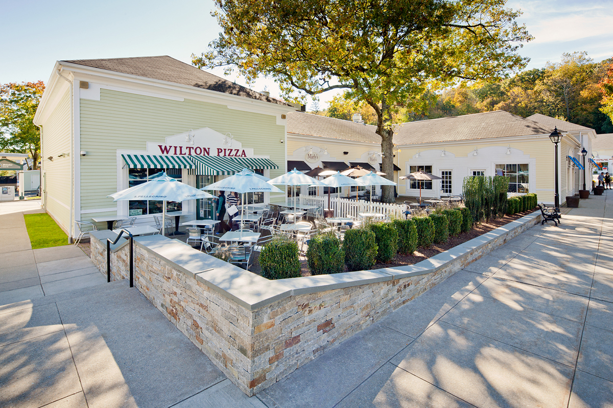 Wilton CT Shopping Center