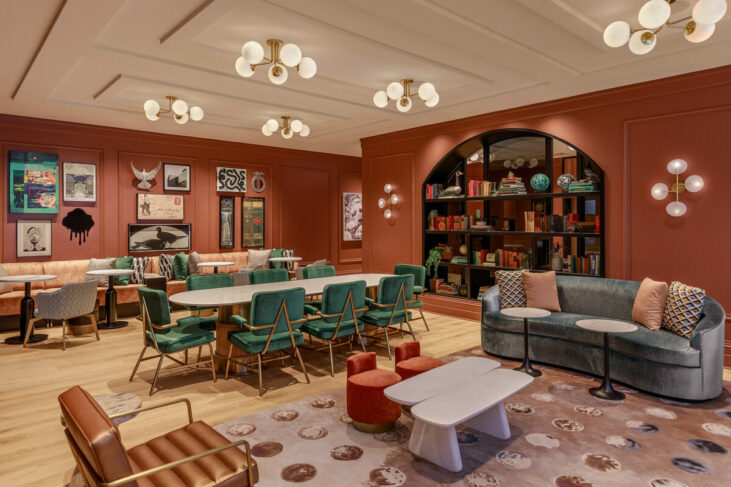 Image of the seating area in the lobby of the Pennyweight Hotel